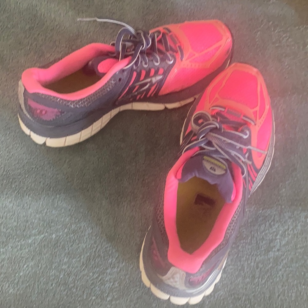 Women’s Brooks Running Shoes